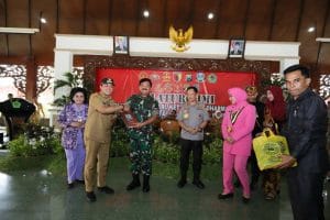 Panglima TNI Puji Kinerja Bupati Pamekasan