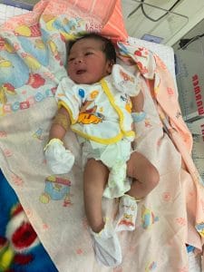 Warga Desa Sragi antre daftar adopsi bayi yang dibuang orang tuanya