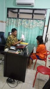 Janda Muda Penjaga Warkop Simpan Paket Sabu-Sabu