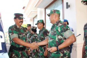 Dandim 0818 Sambut  Panglima TNI di Lanud Abd Saleh