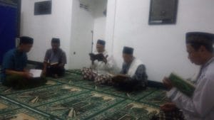 Koramil 26 Singosari Gelar Solat Tarawih dan Tadarrus