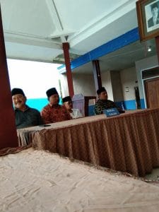 Jabatan Kades Tirtomarto Ampelgading Mengiurkan