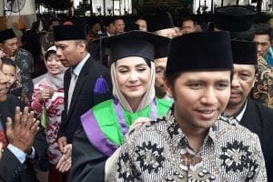 Arumi Bachsin Berencana Bukukan Skripsinya Tentang Batik Trenggalek