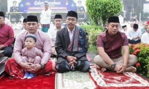 Kapolres Malang Solat Ied Bersama Ratusan Masyarakat