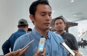 Warga Pasuruan Harus Antre Air Bersih 2 Hari