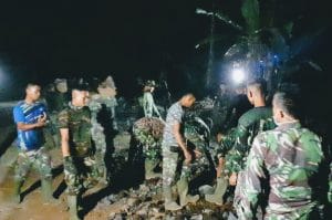 Satgas TMMD Ke 105 Kodim 0825/Banyuwangi Kejar Pengecoran Jembatan Siang dan Malam