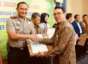 Kapolres Malang Terima Piagam Penghargaan Satker Terbaik 1 Kategori A