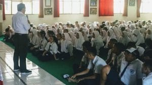 Siswa Baru SMAN 5 Dapat Wasbang Dari Sat Intelkam