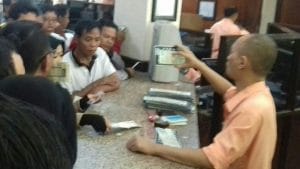 Samsat Malang Kota Terapkan Pengambilan TNKB Diloket Pencetakan STNK
