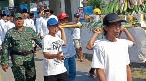 Babinsa Koramil 14 Turen Sukses   Amankan  Kegiatan Bersih Desa Warga Talok dan  Gedogkulon