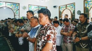 Kapolres Batu Ikut Solat Ghaib Untuk Almarhum Immawan Randy