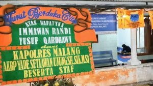Kapolres Malang Kirim Karangan Bunga Buat Almarhum Randi
