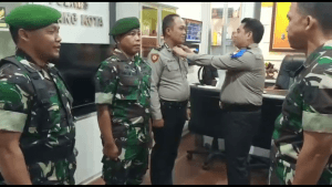 Kapolres Malang Kota Berikan Reward Babinsa dan Bhabinkamtibmas Berprestasi