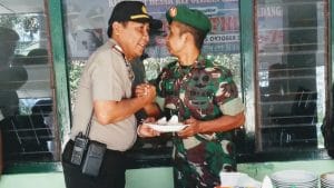 Mobil Patroli Polsek Gedangan Luruk Koramil 0818/13 Gedangan