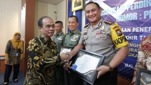 Kapolres Malang Terima Piagam Penghargaan  Prisma 2019