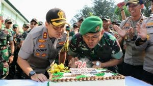 Kapolres Malang Kota Sambangi Yonif Mekenis 512/QY TNI AD
