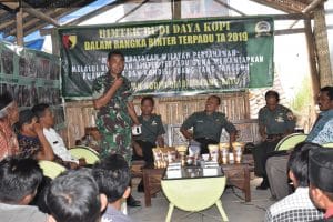Sertu Heri Berbagi Ilmun  Cara Menanam Kopi Bersama Warga Binaan