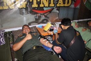 Dandim 0818 Ikut Donorkan Darahnya