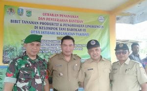 Babinsa Koramil 07 Pakisaji Ikuti Gerakan Penanaman Bibit Pohon Produktif