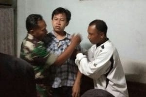Babinsa Koramil 05 Kepanjen Bawa Warga Gangguan Jiwa ke RSJ Lawang