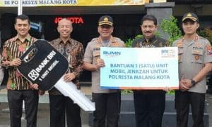 Polresta Malang Kota Dapat Bantuan Mobil Jenazah