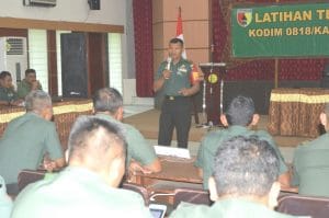 Pasiops Korem 083/BDJ Kunjungi Peserta Latnister Kodim 0818