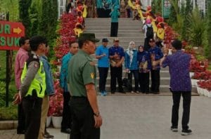 Kehadiran Babinsa Koramil 0818/01 Pujon di Kawasan Wisata Sangat Diperlukan