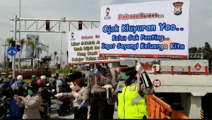 Kapolres Malang Flash Mob di Jalan, Ajak Masyarakat Ojok Kluyuran