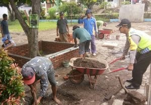 Jelang Purna Tugas Aipda Slamet Tetap Hadir Ikut Kerja Bakti