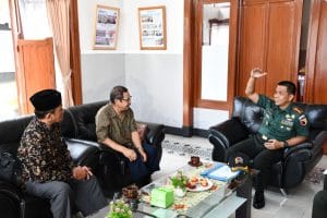 Kol Zainuddin Akan Berikan Stadium General Maba Unmer Pasuruan