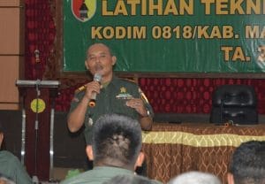 Danramil 0818/ 29 Dau, Berikan Pembekalan Binter Peserta Latnister Kodim 0818