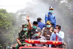 Dandim 0818 Ikut Gabung Dalam Penyemprotan Insinfekan Secara Masal