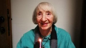 20 Hari Dirawat, Nenek 102 Tahun Sembuh dari Covid-19