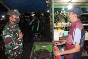 Dandim 0818, Berikan Teguran Keras Warga Tidak Pakai Masker