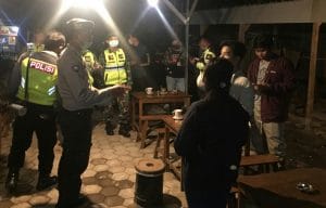 Personel TNI-Polri Kabupaten Malang, Giring Ratusan Pemuda Pulang Kerumah