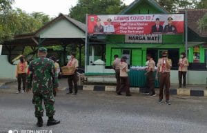 Pramuka SWK Binaan Koramil 0818/12 Bantur Gelar Baksos, Bagikan Masker dan Takjil Gratis