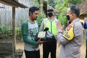 Polres Malang Kembali Salurkan Ribuan  Paket Sembako ke Warga Pelosok