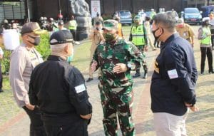Jelang Penetapan PSBB Dandim 0818 Kunjungi Chek Point Desa Banjararum