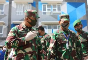 Dandim 0818 Dampingi Pangdam V/Brw Tinjau Rusunawa Bersama Gubenur Jatim