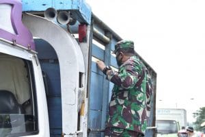 Dandim 0818 Cek Pasar Singosari dan Penumpang di Posko Check Point Bakpau Telo