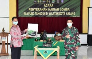 Pemenang Lomba Kampung Tangguh Covid-19, Terima Tropi dan Paket Sembako