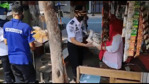 PO Bagong Bagikan Beras ke Warga Kawasan Terminal Blitar dan Tulungagung