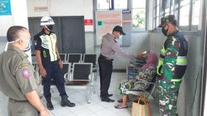 Antisipasi Pendatang dari Zona Merah, Koramil 0818/05 Kepanjen Gelar Screening di Stasiun Kepanjen