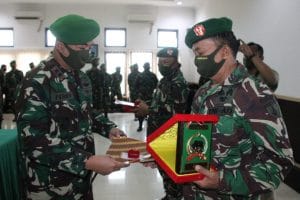 Dandim 0818 Malang-Batu Pimpin Sertijab Danramil Serta Pelepasan Personel Masa Persiapan Pensiun