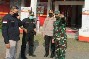 Jelang PSBB Dandim 0818 Kunjungi Posko Check Point Terpadu Covid-19 Bakpao Telo Lawang