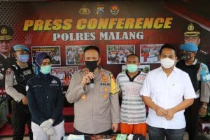 Kapolres Pimpin Press Release DPO Pengeroyokan di Dampit
