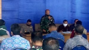 Danramil 0818/25 Pakis bersama Muspika Gelar Rakor Pemantapan PSBB