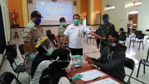 Koramil 0818/29 Dau Gelar Pendampingan Penyaluran BLT-DD di Desa Mulyoagung