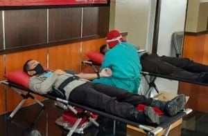 Kapolresta Malang Kota Donorkan Darahnya Bersama Anggota Kodim 0833/Kota Malang