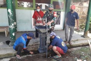 Demi Memutus Rantai Penyebaran Covid-19 Koramil 0818/22 Tumpang Buat Wastafel Cuci Tangan